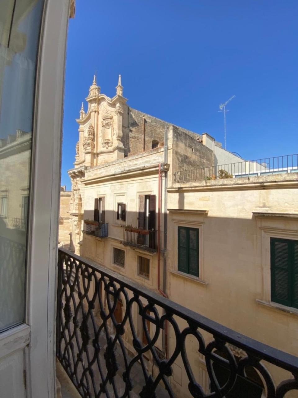 Roiss Haus Suites Lecce Esterno foto