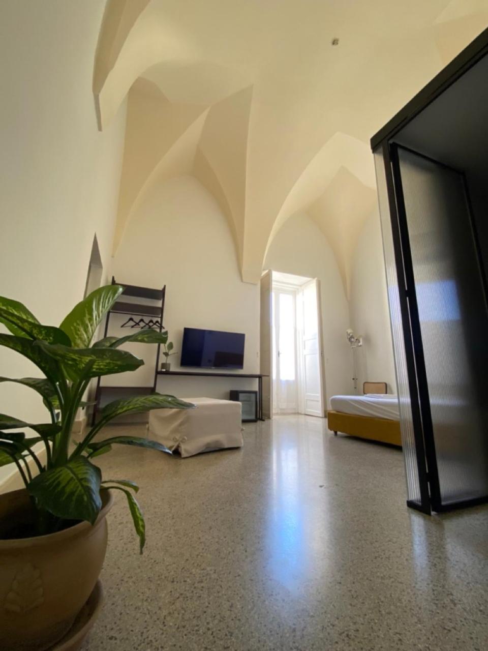 Roiss Haus Suites Lecce Esterno foto