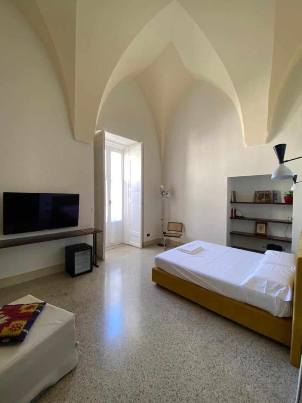 Roiss Haus Suites Lecce Esterno foto