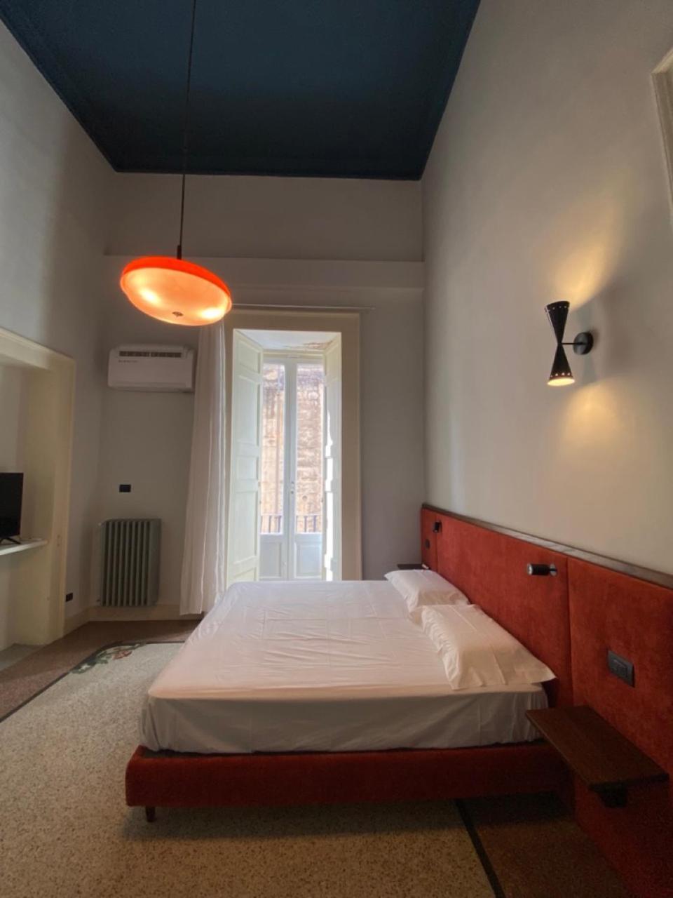 Roiss Haus Suites Lecce Esterno foto