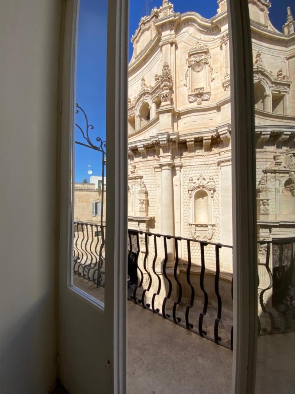 Roiss Haus Suites Lecce Esterno foto