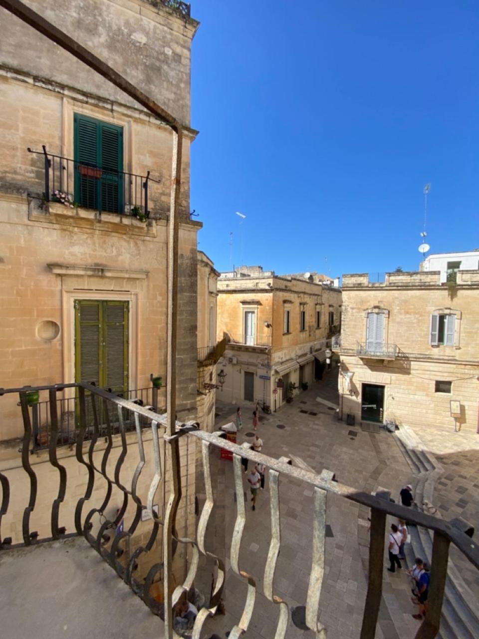 Roiss Haus Suites Lecce Esterno foto