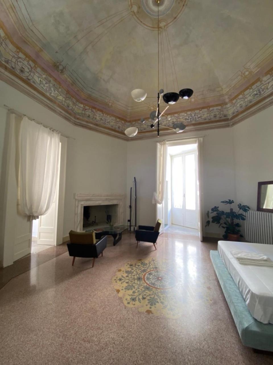 Roiss Haus Suites Lecce Esterno foto