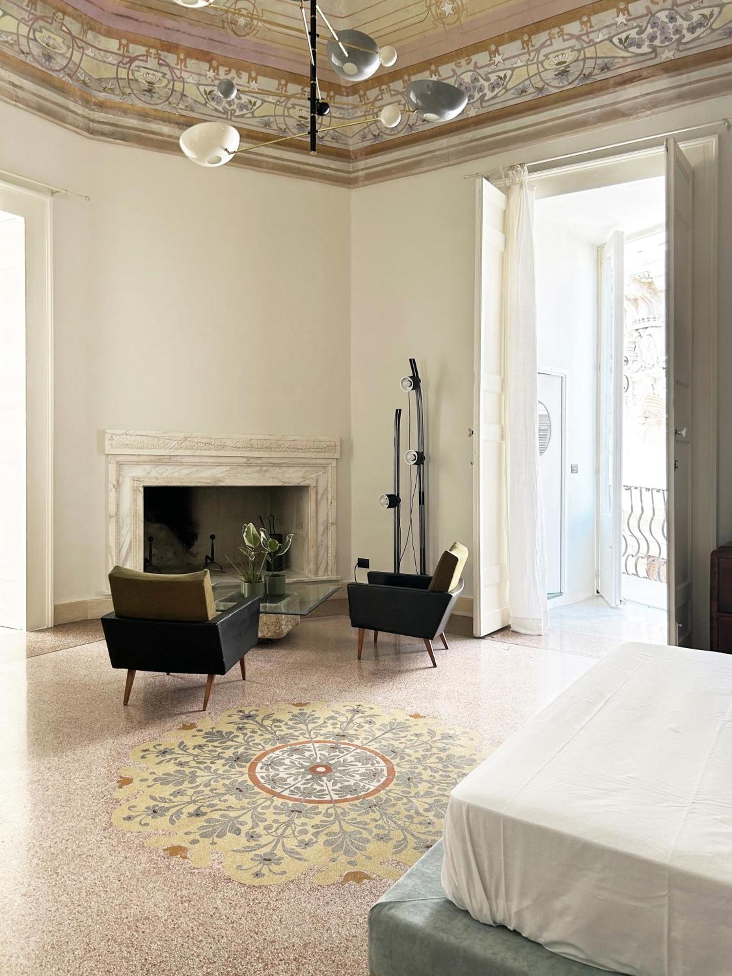 Roiss Haus Suites Lecce Esterno foto